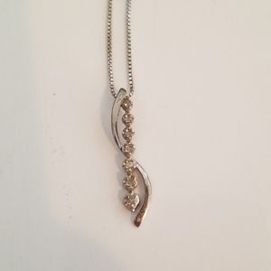 White gold and diamond necklace